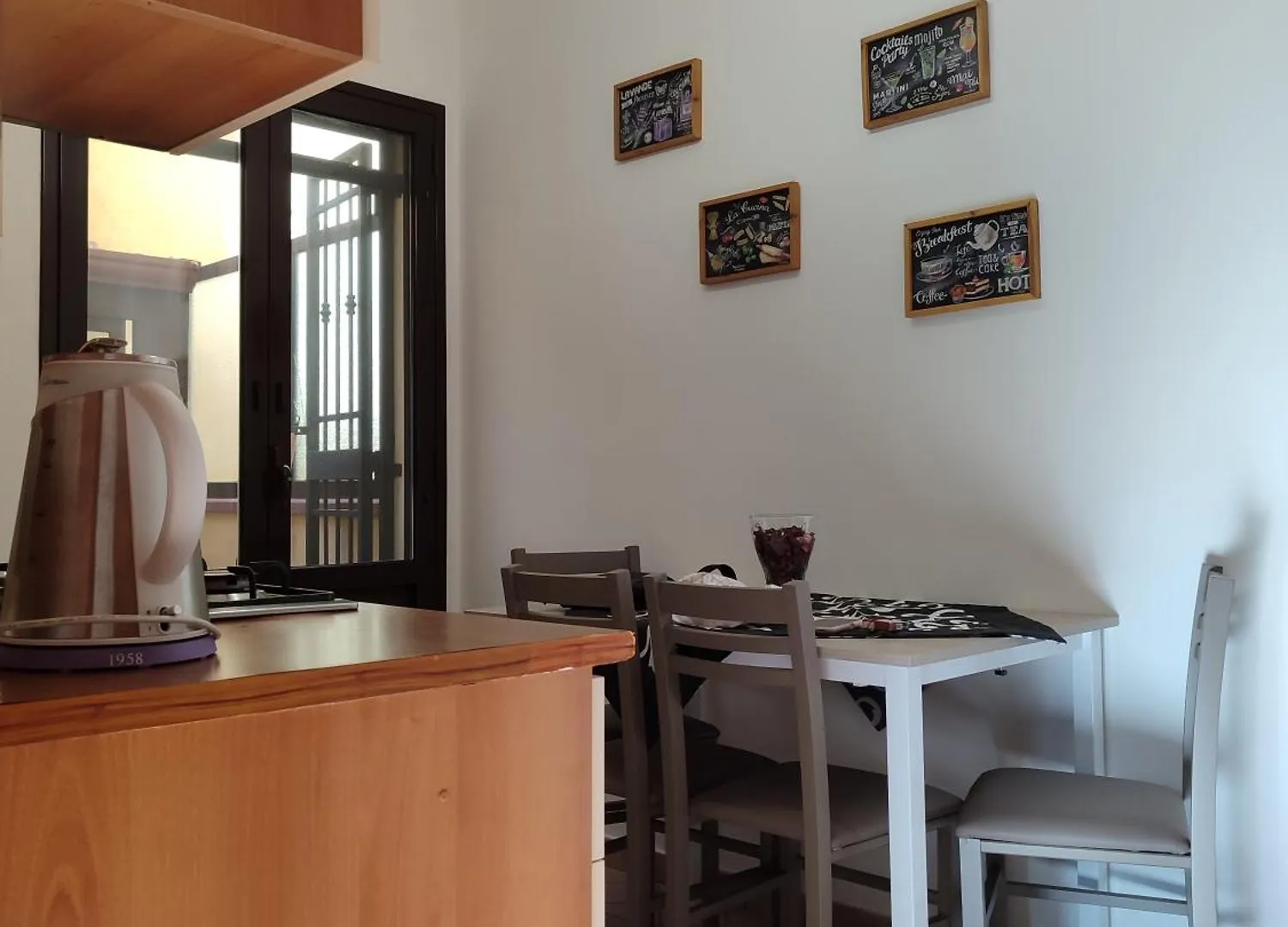 Apartment Le Case Del Cortile 3 Catania Italy
